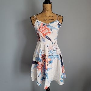 Old Navy White Floral Summer Dress